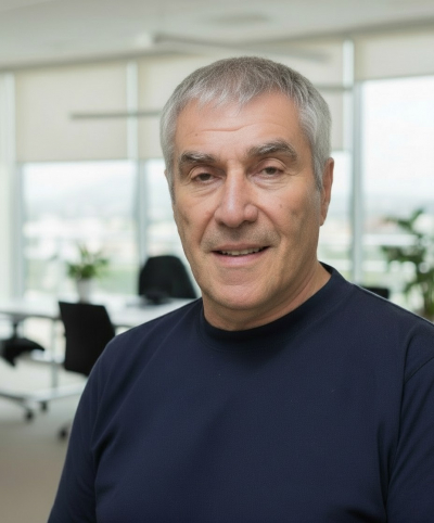 שותפה לריקודי שנות השישים,לטיני,טיול בטבע,הליכות